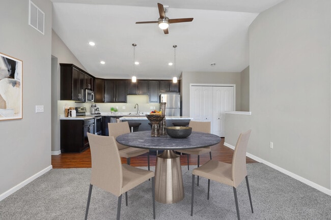 Building Photo - 775 Southwind Dr
