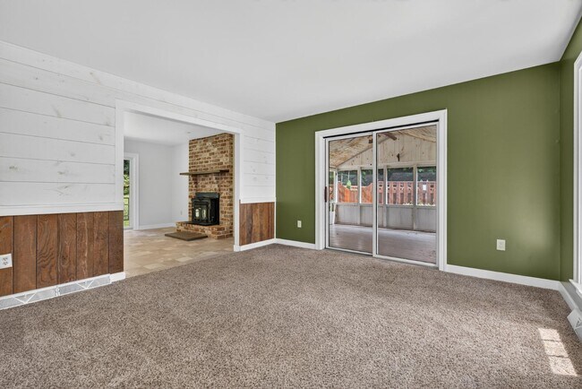Building Photo - 2337 Laurel Top Cir