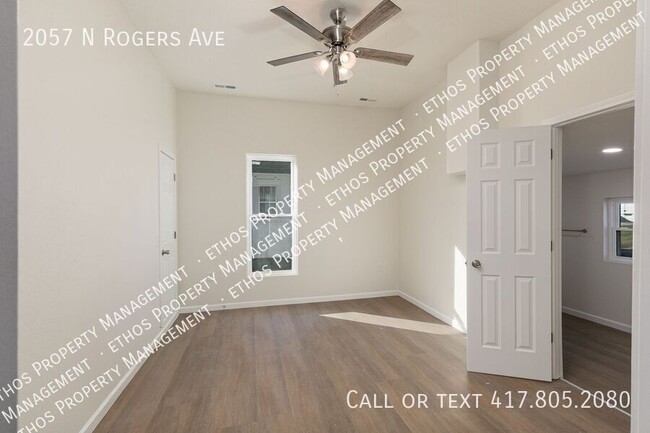 Building Photo - 2057 N Rogers Ave