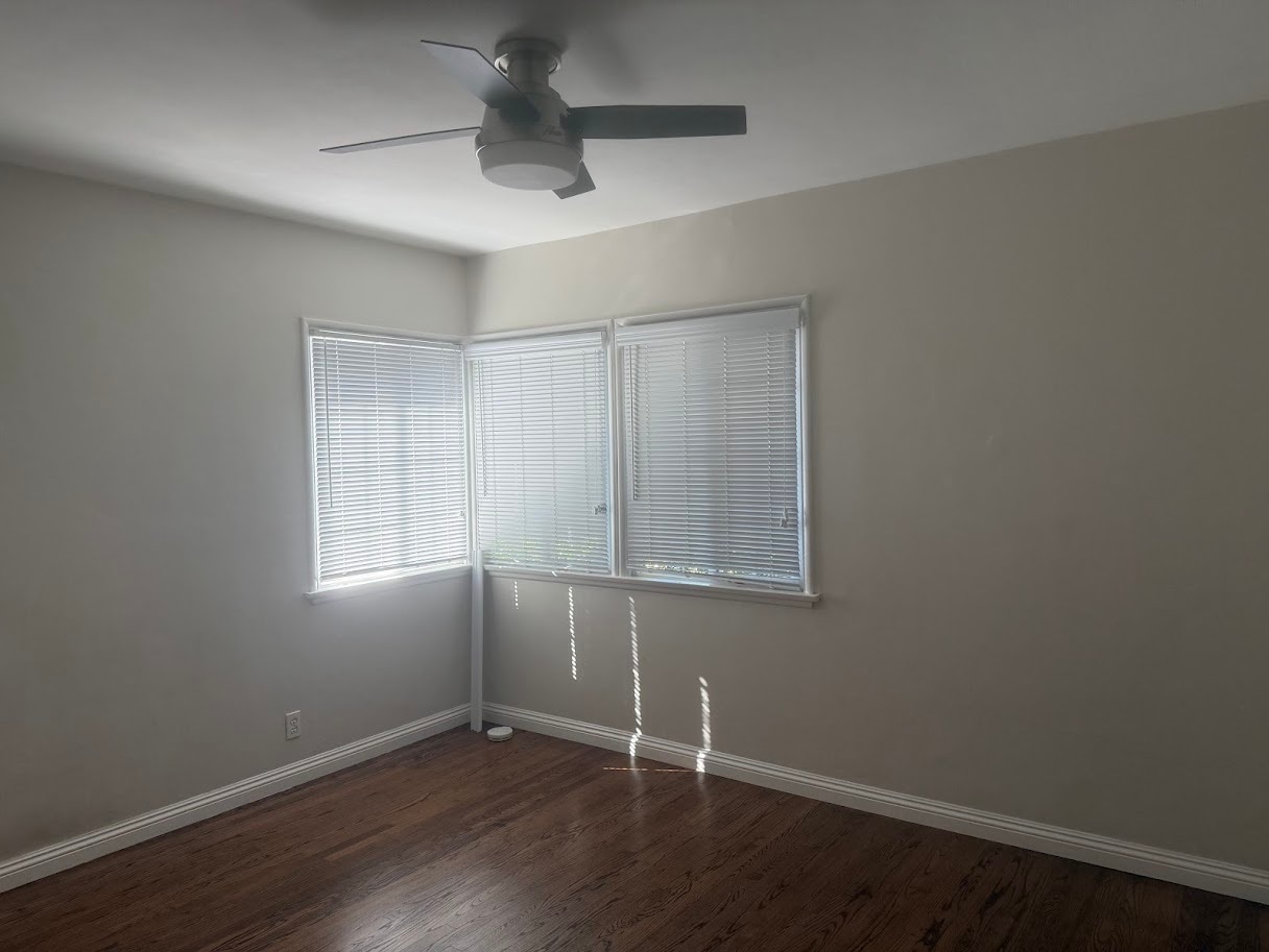 Third bedroom - 8552 Woodley Ave