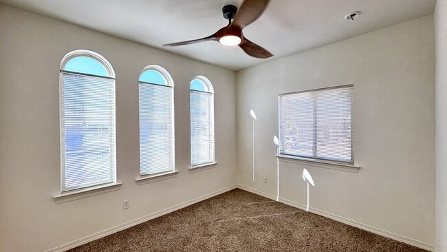 Building Photo - 12821 Rock Cliff Ave