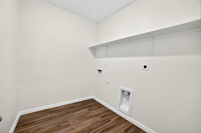 Building Photo - 14413 Shooter McGavin Dr