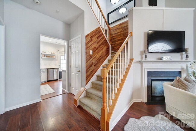 Building Photo - 12252 Stratfield Pl Cir