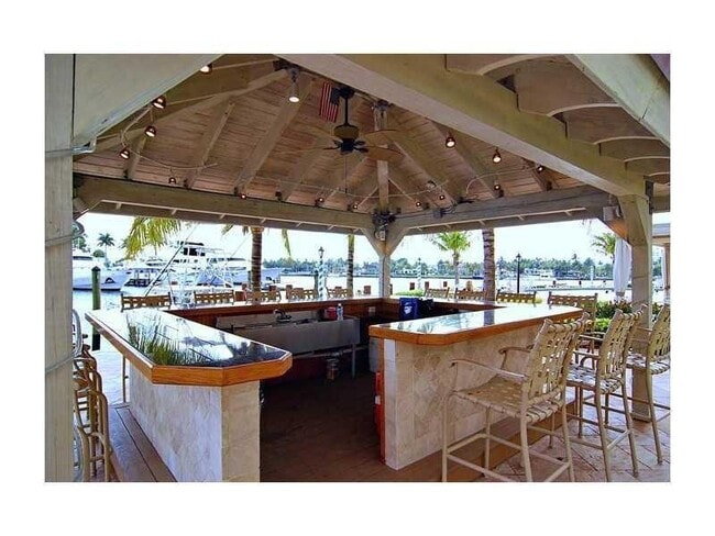 Building Photo - 1 Las Olas Cir