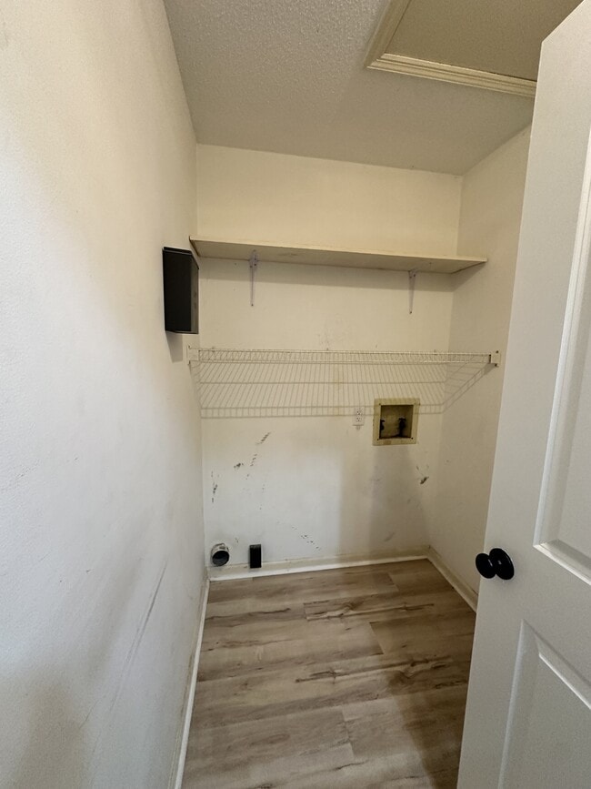 Building Photo - 38 Helmsman Ct