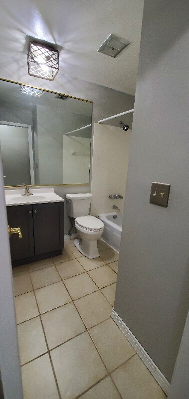 Building Photo - 3026 Round Hill Ct