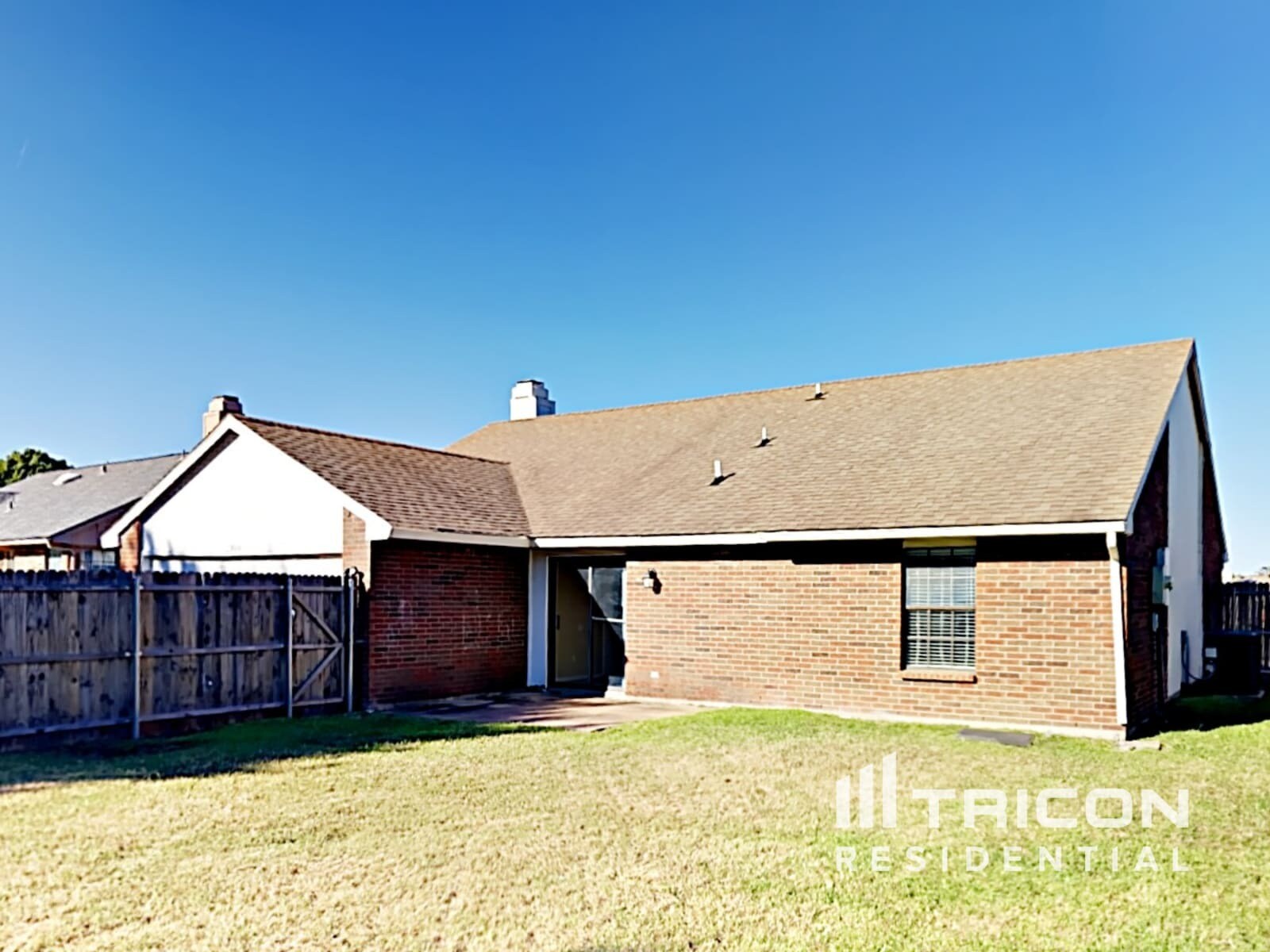 Building Photo - 924 Granite Ln