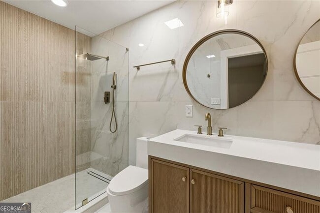 Building Photo - 72 Ivy Pkwy NE