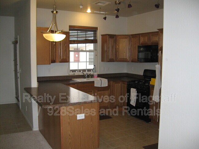 Building Photo - 2367 W Silverton Dr