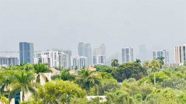 Building Photo - 329 SE 3rd St