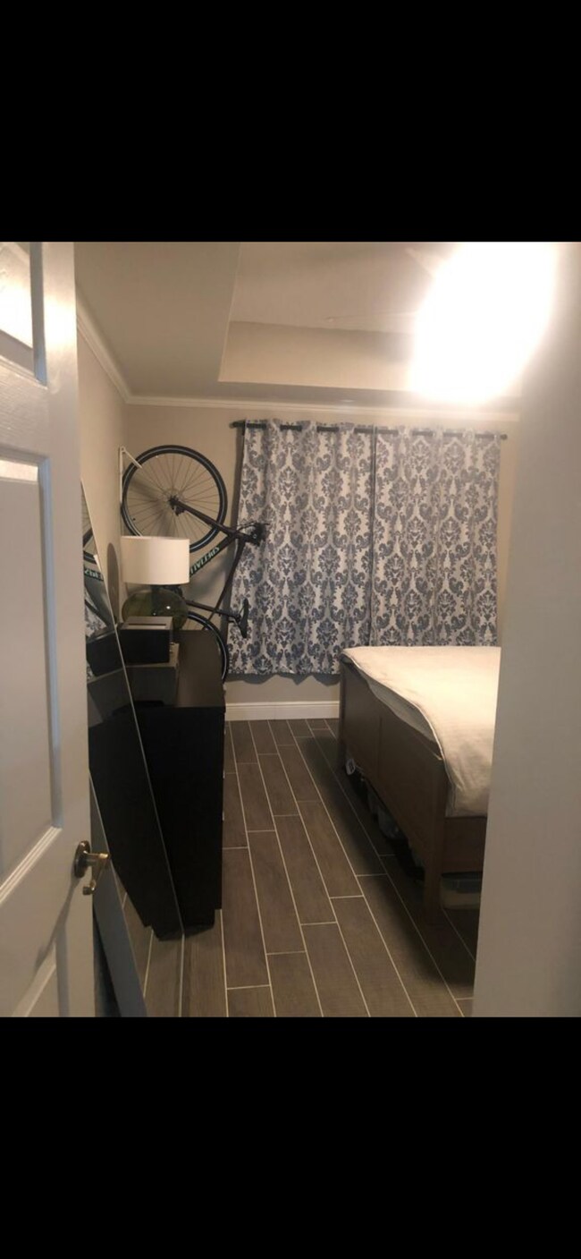 Building Photo - 800 S Dakota Ave