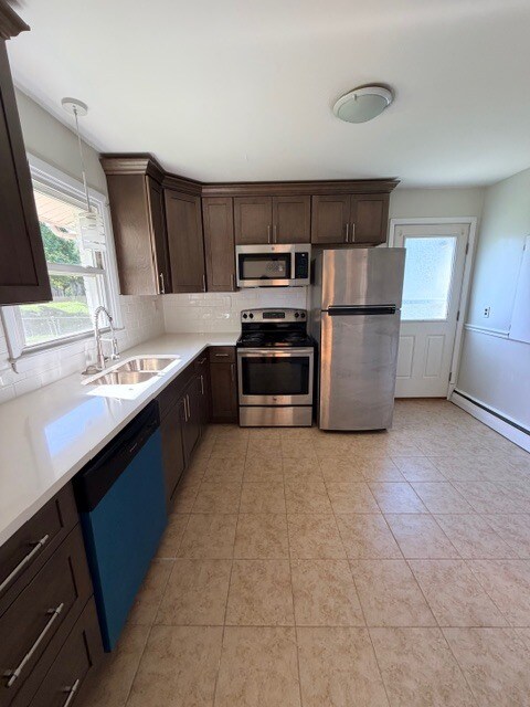 Building Photo - 2404 Mccawber Dr