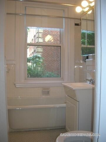 Building Photo - 24 Chauncy St