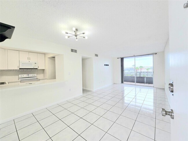 Primary Photo - 8231 NW 8th St