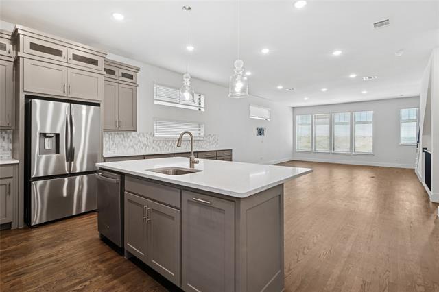 Building Photo - 714 Resort Dr