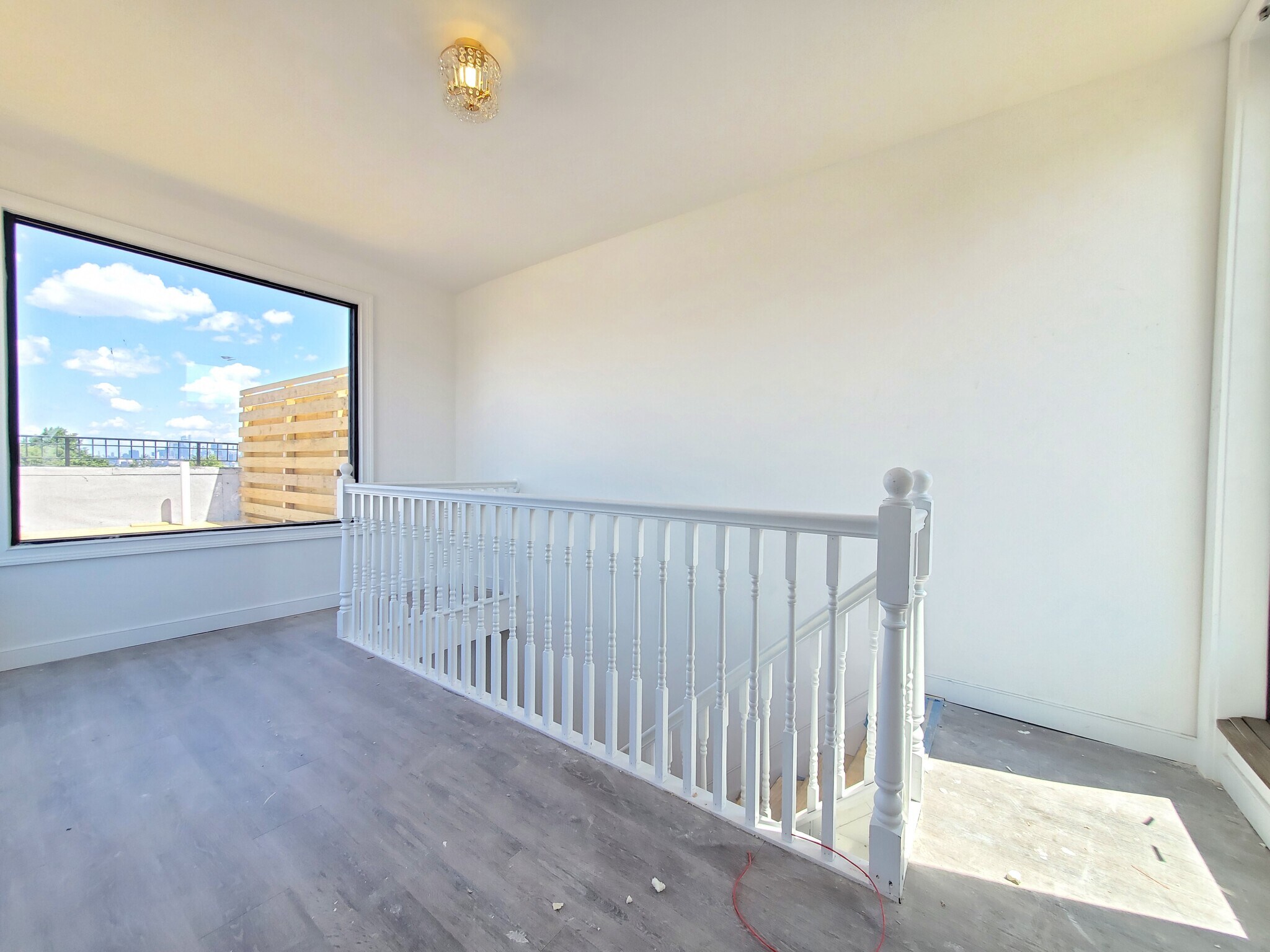 Unit 4 - 72 Arlington Ave