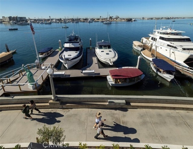 Building Photo - 130 S Bay Front