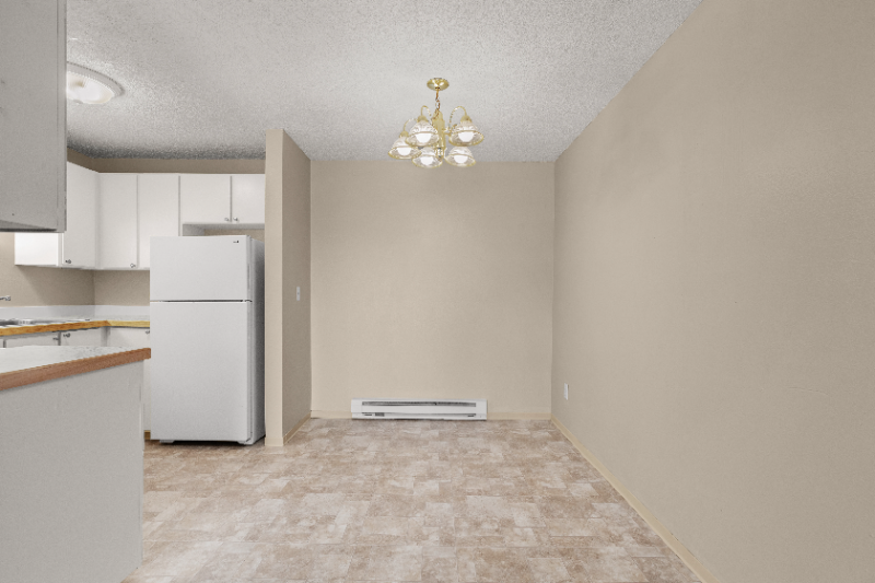 Building Photo - 11540 Pinehurst Way NE