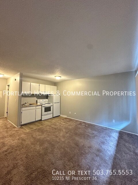 Building Photo - 10235 NE Prescott St