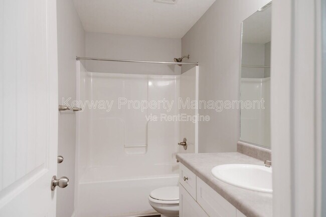 Building Photo - 1011 Coveside Trl
