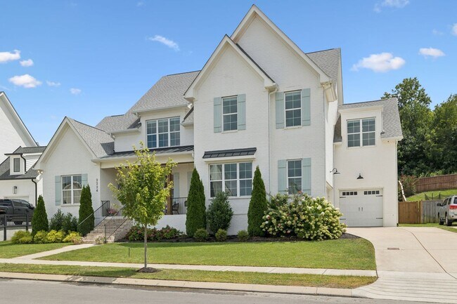 Primary Photo - Gorgeous Rental! Like NEW!!!