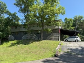 Building Photo - 265 Sycamore Rd