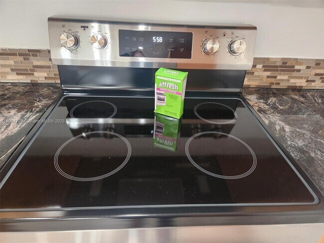 Building Photo - 4384 NW 9th Ave