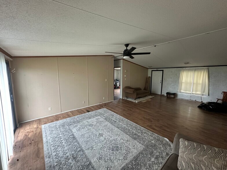 Building Photo - 39 Tiffany Dr