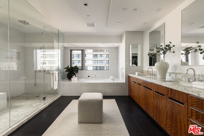 Building Photo - 10800 Wilshire Blvd