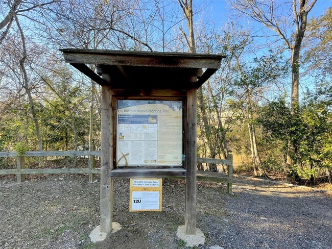 Building Photo - 1801 Stoney Brook Dr