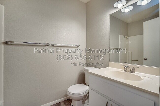 Building Photo - 20420 N 6th Dr
