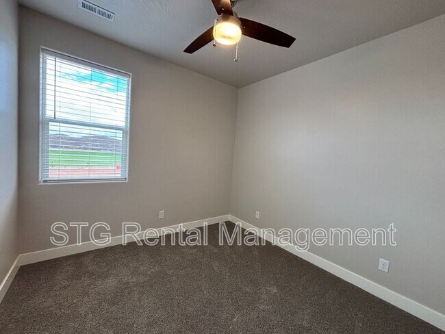 Building Photo - 929 S 4380 W