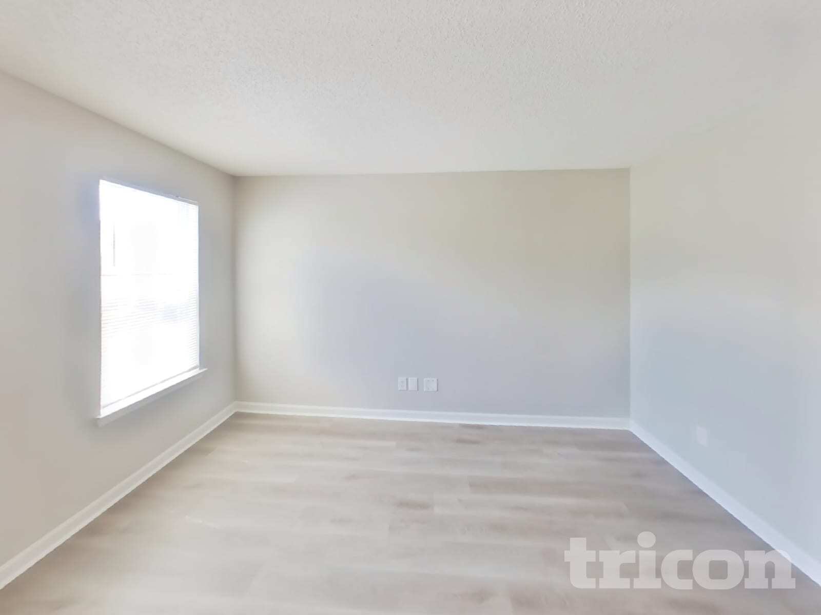 Building Photo - 6262 Varnay Ct