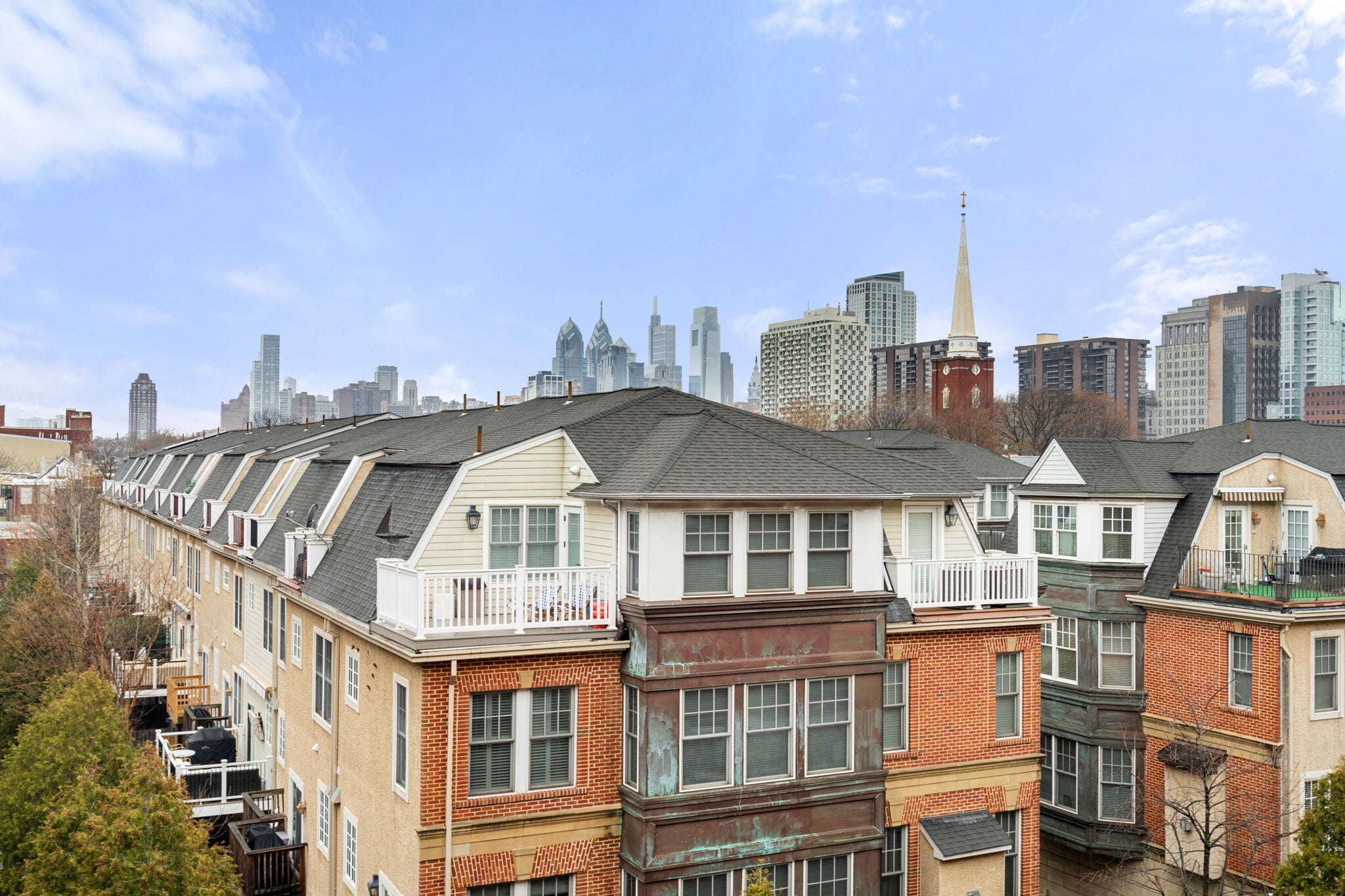 Building Photo - 200 Lombard St