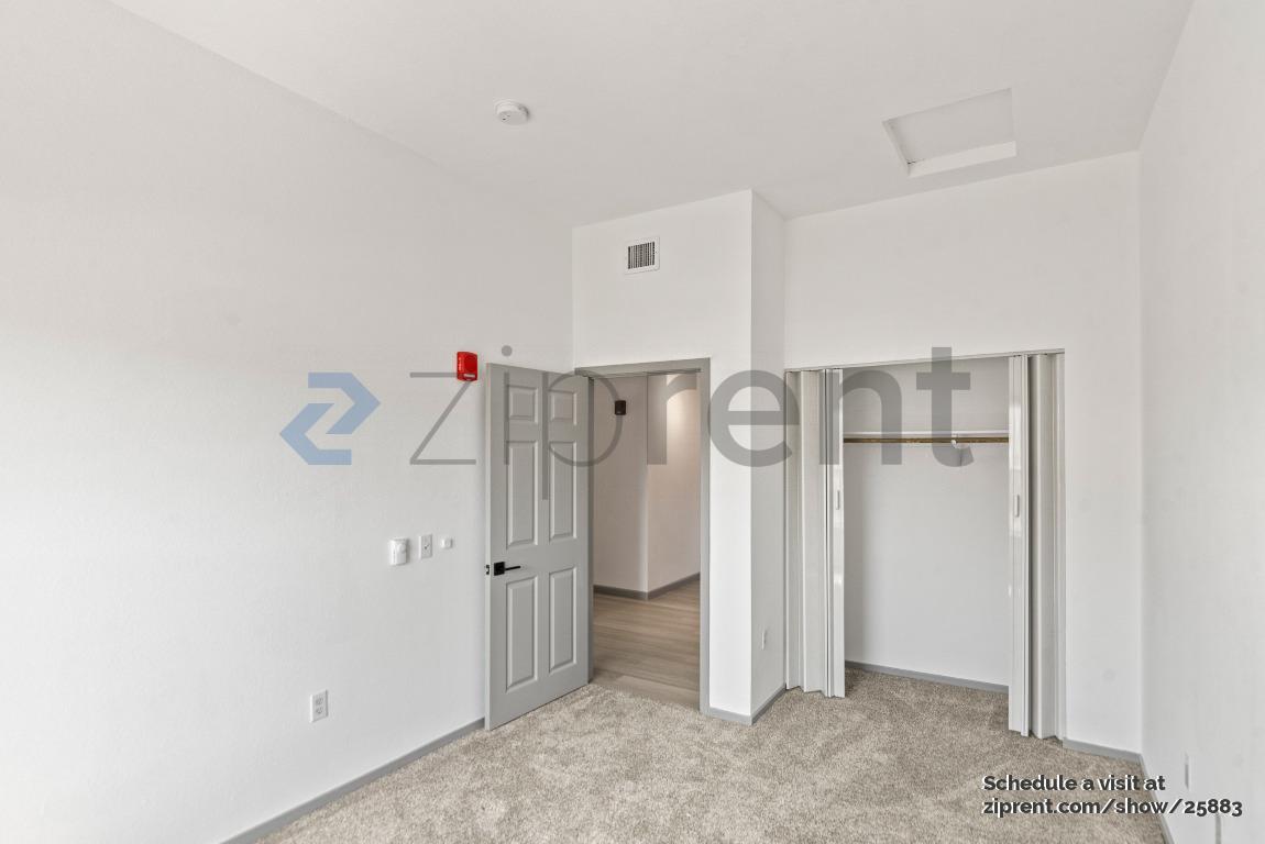 Building Photo - 135 Valencia St