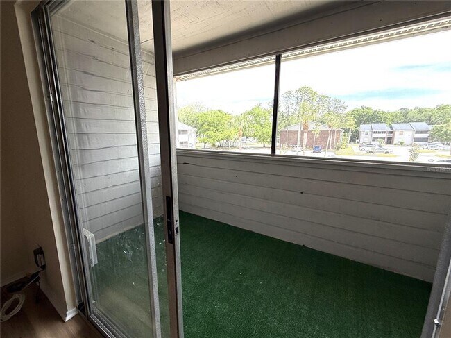 Building Photo - 1400 Gandy Blvd N