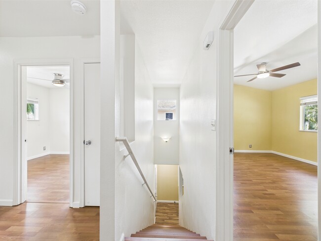 Building Photo - 95-1063-1063 Wikao St