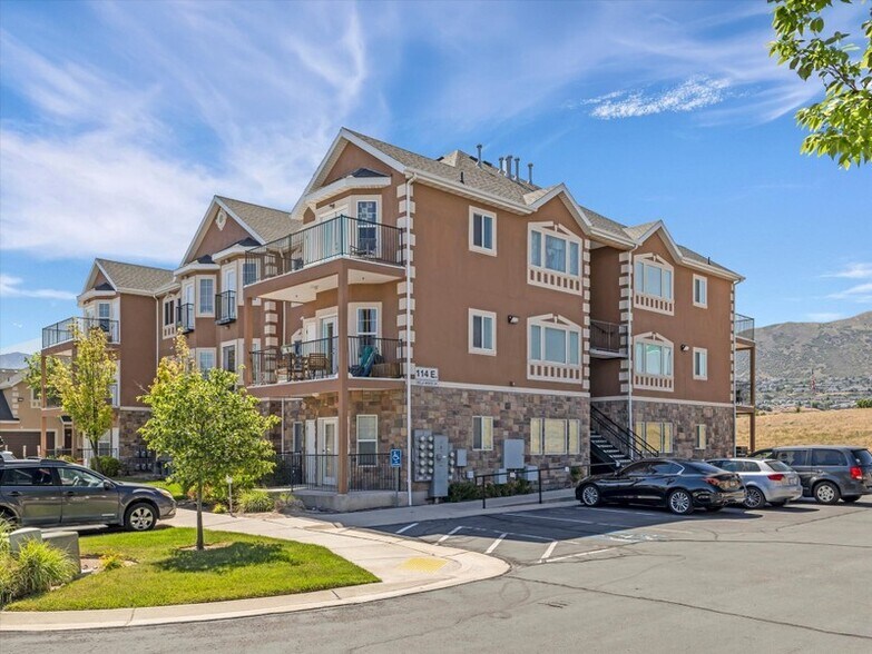 Building Photo - 114 Bella Monte Dr
