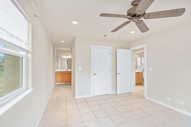 Building Photo - 2 Bedroom, 2 Bath Home with Vineyard Views on a Gated 11-Acre Property