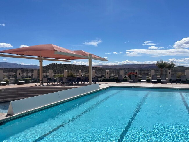 Building Photo - Coral Canyon home -3/2 w/ 2 c garage - Fur...