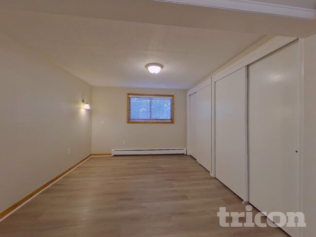 Building Photo - 4486 S Utica St