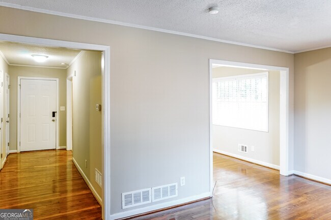 Building Photo - 3762 Elkridge Dr