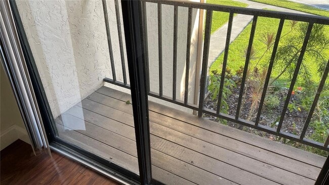 Building Photo - 892 Sunridge Dr