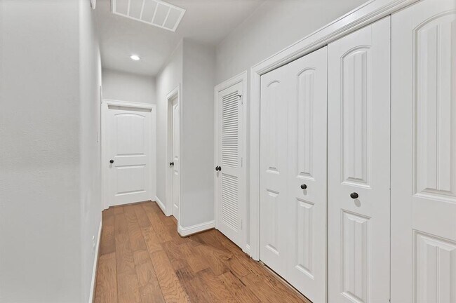 Building Photo - 4631 Trembling Forest Ln