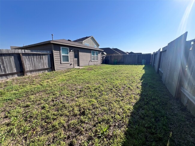 Building Photo - 25727 Pannier Pl