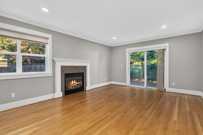 Building Photo - 13749 Corliss Ave N