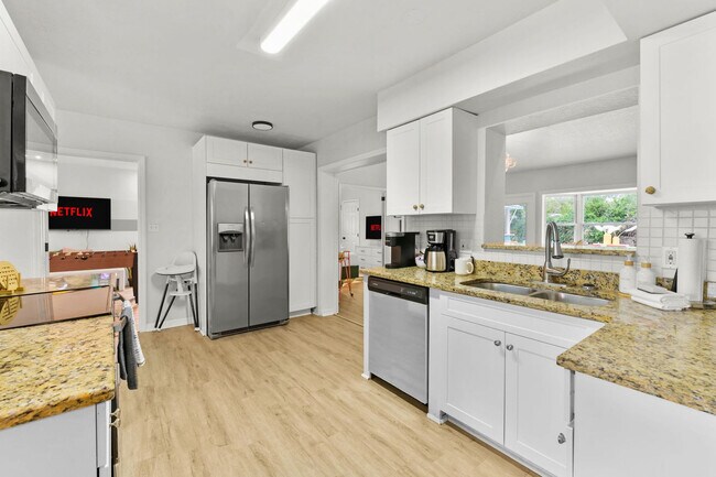 Building Photo - 13448 88th Ave N