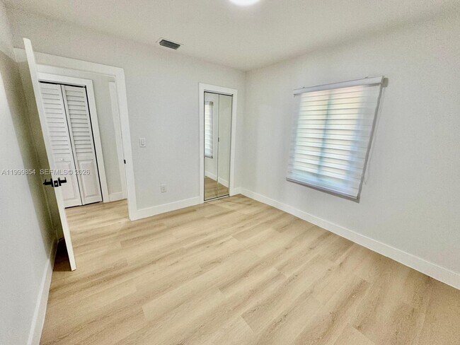 Building Photo - 4131 NW 11th Pl