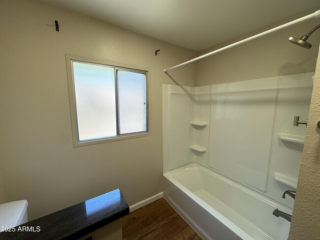 Building Photo - 818 E Todd Dr