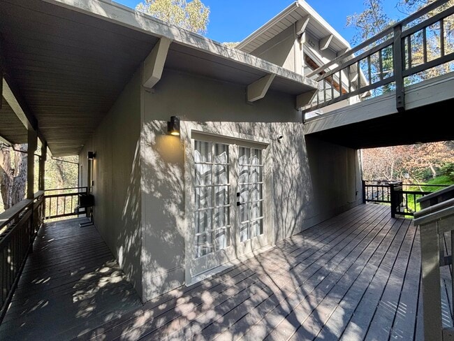 Primary Photo - 6207 Westover Dr